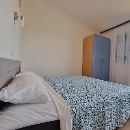 Apartman By The Sea Starigrad, Paklenica - 6621 Starigrad Paklenica